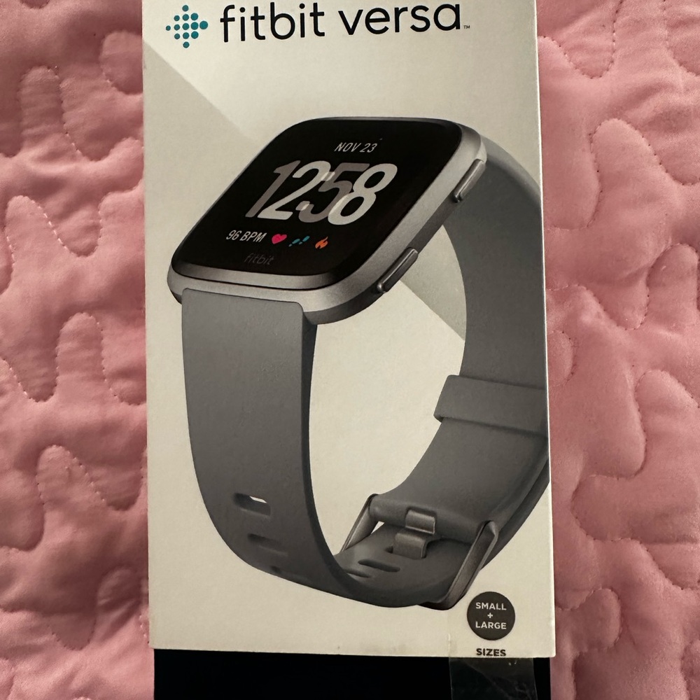 Fitbit Gray Smartwatch Sleek Design Advanced Health Monitoring